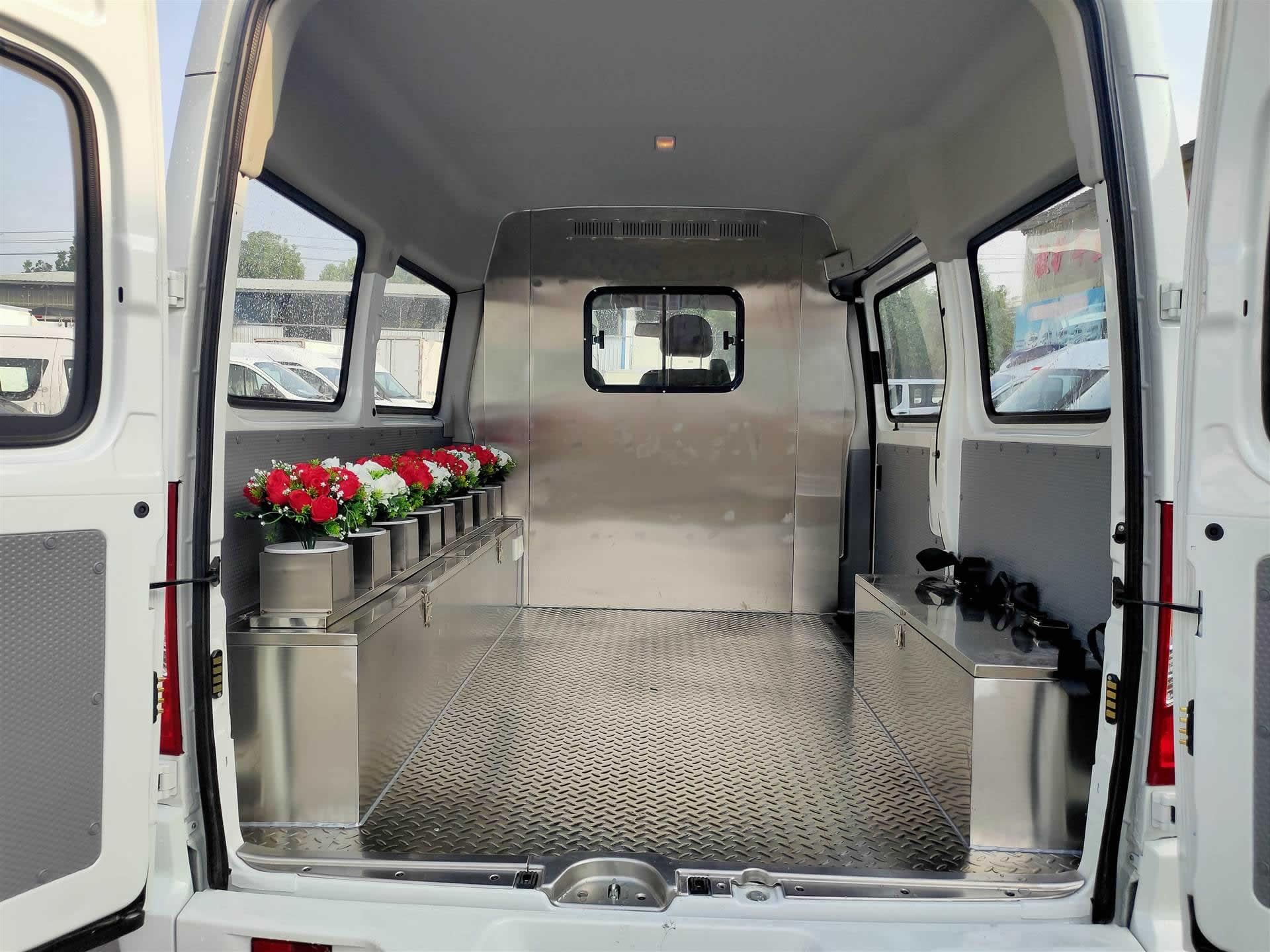 遗体运输车